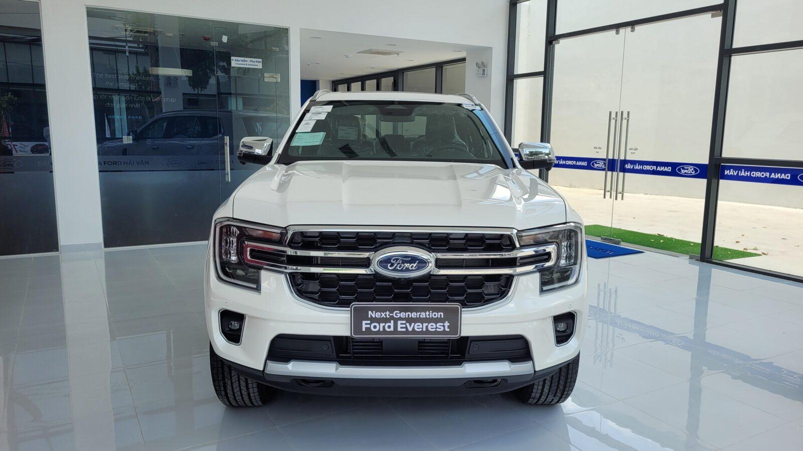 Ford Everest Titanium 4x2 Quảng Nam