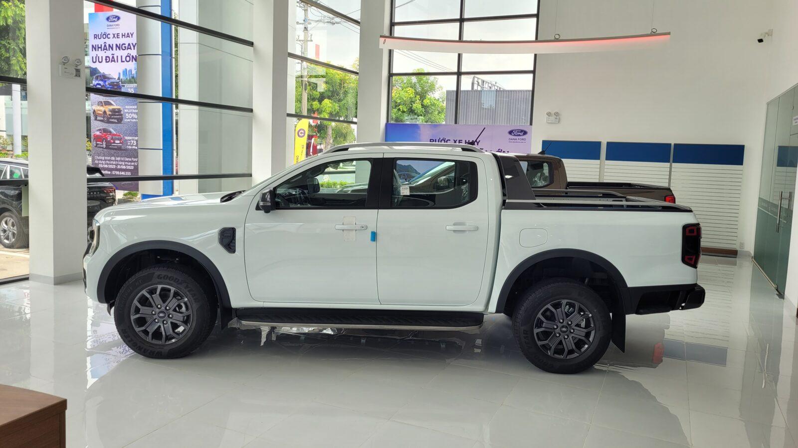 Giá Ford Ranger Wildtrak Quảng Nam. Chi phí lăn bánh xe Ranger Wildtrak tại Quảng Nam và Quảng Ngãi 15 Giá Ford Ranger Wildtrak Quảng Nam. Chi phí lăn bánh xe Ranger Wildtrak tại Quảng Nam và Quảng Ngãi Ford Ranger Wildtrak Quảng Nam