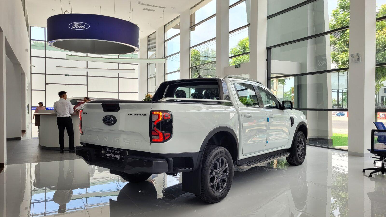 Giá Ford Ranger Wildtrak Quảng Nam. Chi phí lăn bánh xe Ranger Wildtrak tại Quảng Nam và Quảng Ngãi 17 Giá Ford Ranger Wildtrak Quảng Nam. Chi phí lăn bánh xe Ranger Wildtrak tại Quảng Nam và Quảng Ngãi Ford Ranger Wildtrak Quảng Nam
