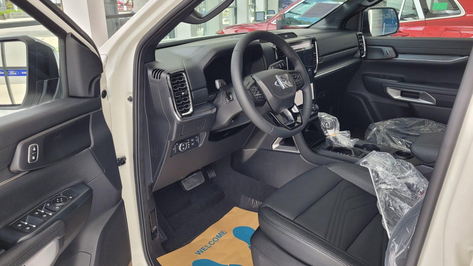 Ford Everest Titanium 4x2 Quảng Nam